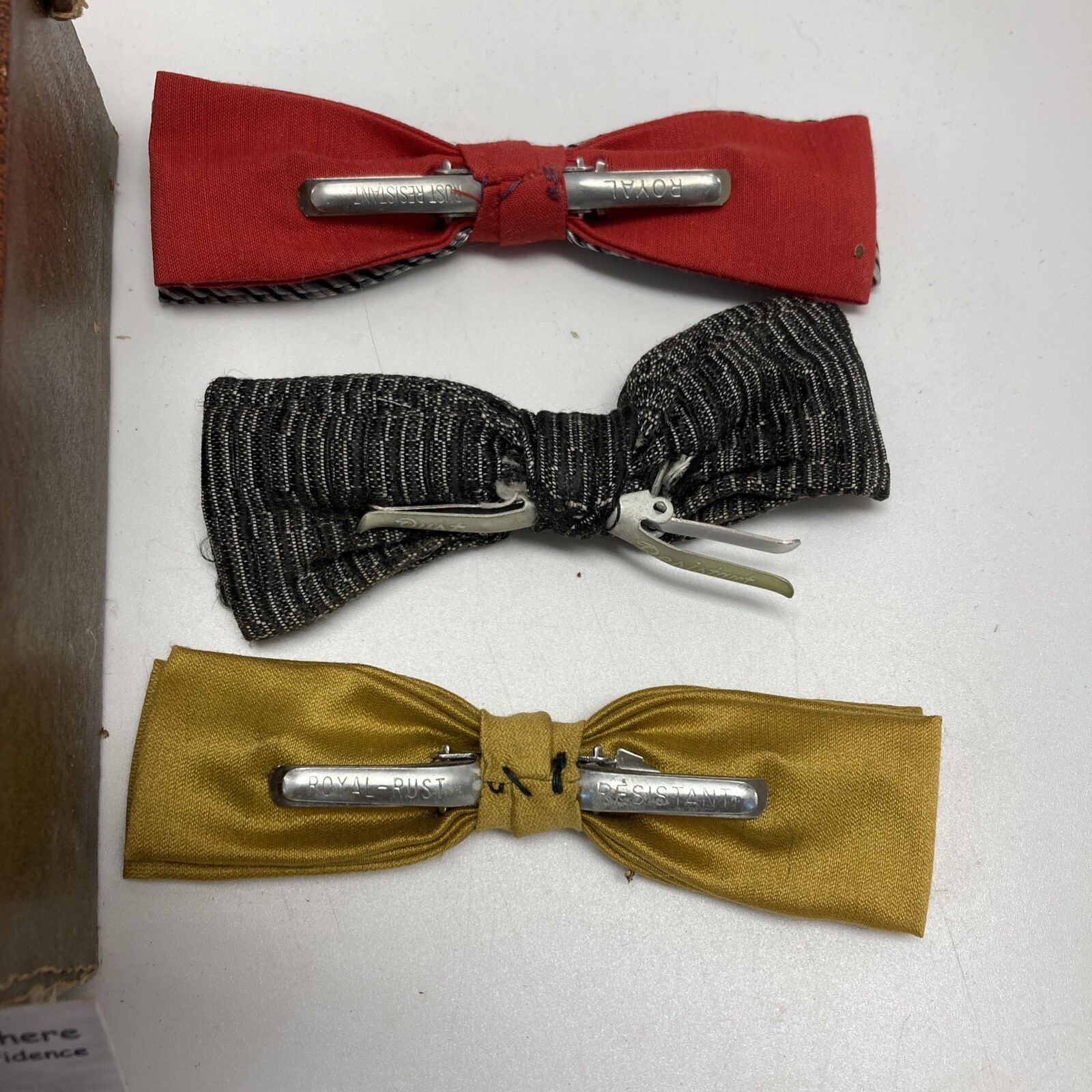 Pure Vintage 1950s Box Collection Of Bow ties And… - image 3