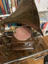Grammephon mit Handkurbel uralt voll funktionsfähig