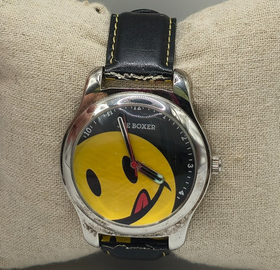 Vintage 2002 Joe Boxer Licking Smiley Face Watch Sneak A Peek Quartz JB0013