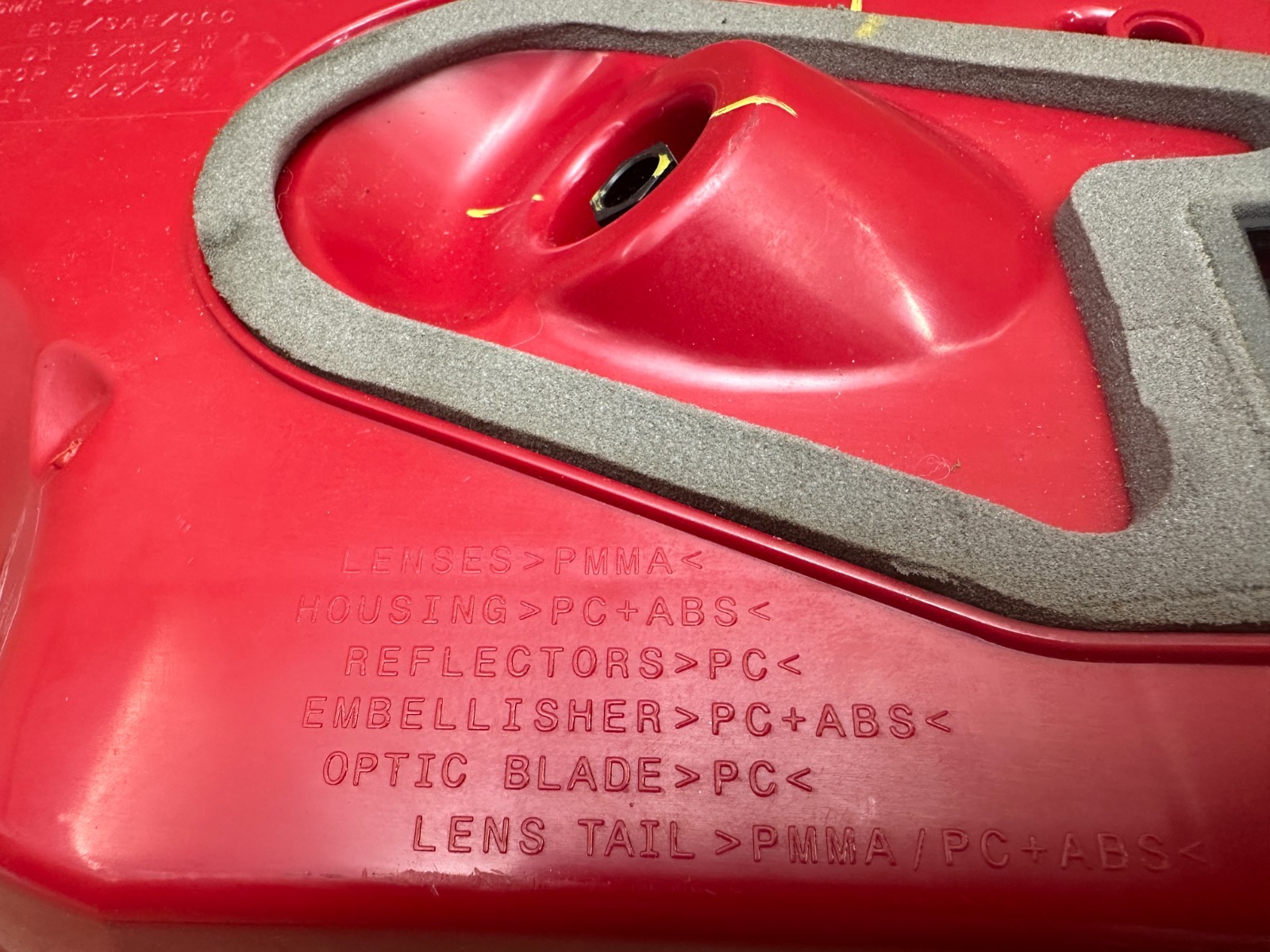 2020-2022 BENTLEY FLYING SPUR RIGHT SIDE TAIL LIGHT LED CHROME OEM 3SE945096AB