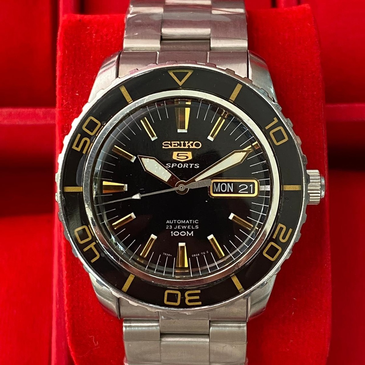 Rare SEIKO Superior Automatic SKZ035 Whirlpool Dial Watch Vintage