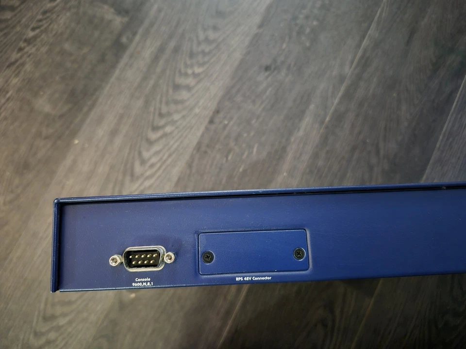 NetGear  ProSafe (FSM7328PS) 24-Ports External Switch Managed stackable - Image 2 of 4