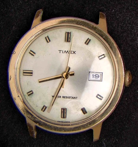Timex Gold-Plated Men's Hand-Wind Vintage Watch -- Spares/Repairs