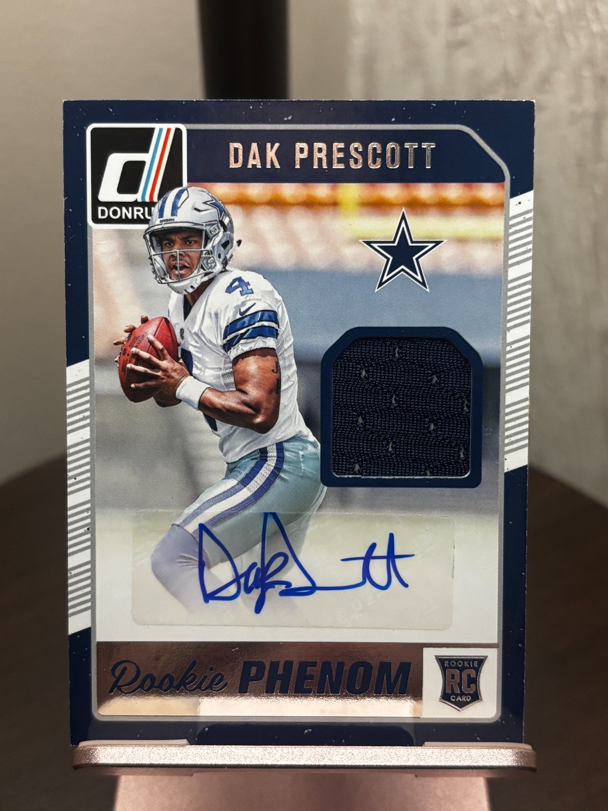 Dak Prescott Panini Donruss Rookie Phenom Jersey Autograph Relics #17 Base