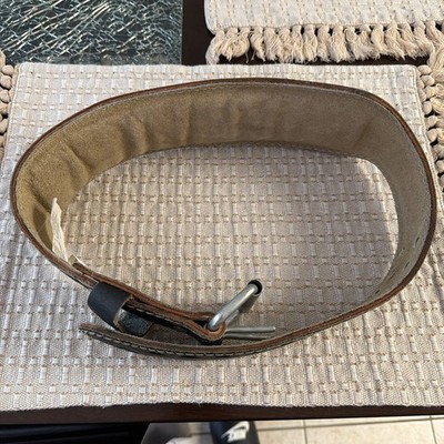 Harbinger Leather Weightlifting Belt Medium 38 Inches Black. Great Condition.