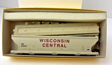 Accurate Finishing #1013 HO Scale Wisconsin Central Covered Hopper Kit WC 82802