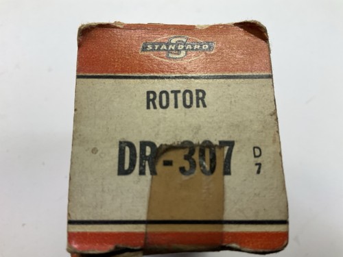Standard DR-307 Ignition Distributor Rotor - 1949 Buick 50, 70, 1950-1952 Buick - Picture 4 of 4
