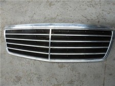 Motorhaubengitter Mercedes-Benz Clk Bm 208 Coupe 1997 3.2 Clk 320 208.365 3,2