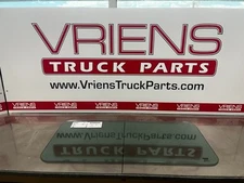 KENWORTH Tempered Rear Window Glass - R44-1071-5