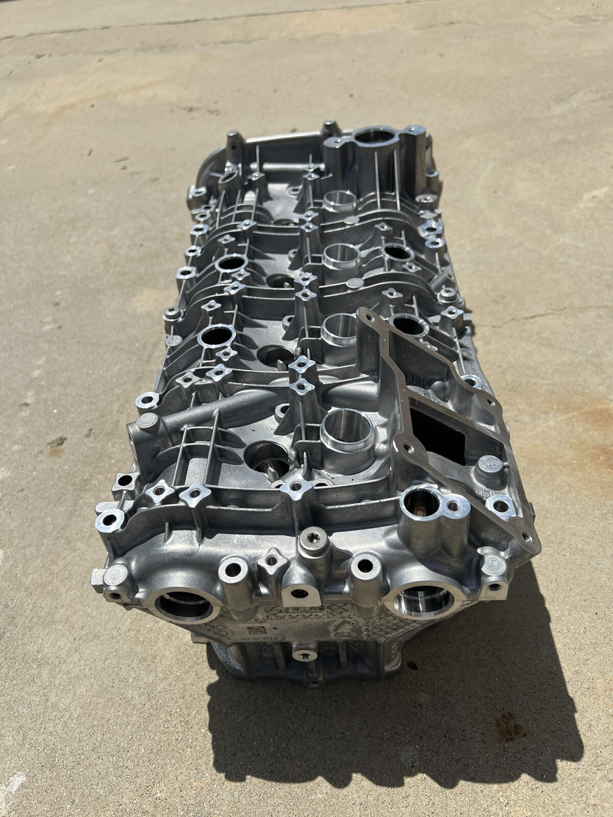 Bentley Bentayga Lamborghini Urus V8 Right Engine Cylinder Head OP2103476e