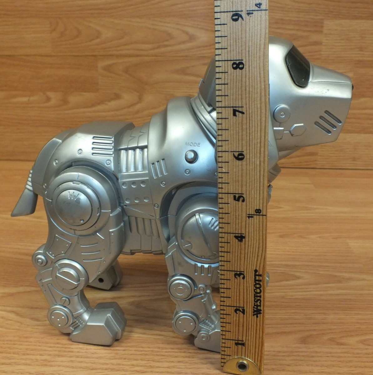 MｏDERN TｏYS製　SＩLVER PET FOR PARTS* Tekno Manly Toy Quest Silver Tone Interactive