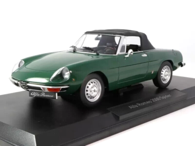1/18 Alfa Romeo Duetto 2000 Spider 1978 Green Diecast Model Car by