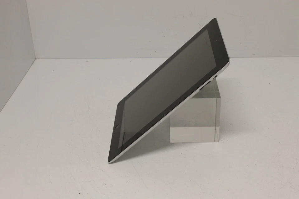 Apple iPad 2 A1395 A5 1.0 GHz 9.7" 9.7 Inch 16GB Disk 512MB RAM Untested - Image 4 of 4