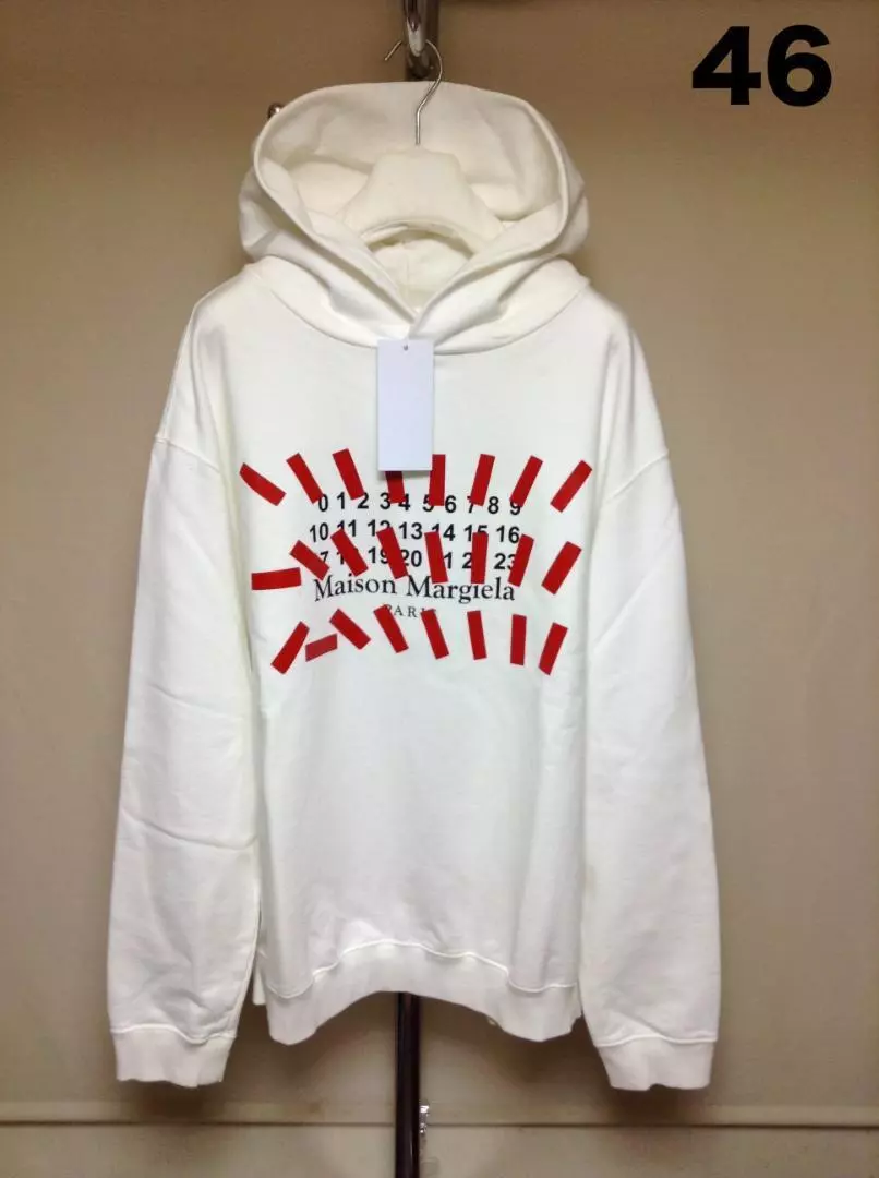 Red tape white hoodie hot sale