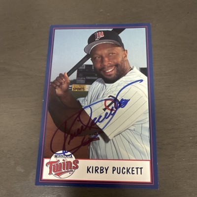Kirby Puckett Signed Minnesota Twins Team Issued 3.5 x 5.5 Photo Card BB7 B 
