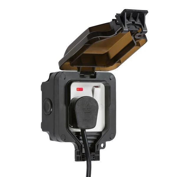 Knightsbridge IP66 13A 1G DP Outdoor Garden Switched Socket with Neon - OP7N