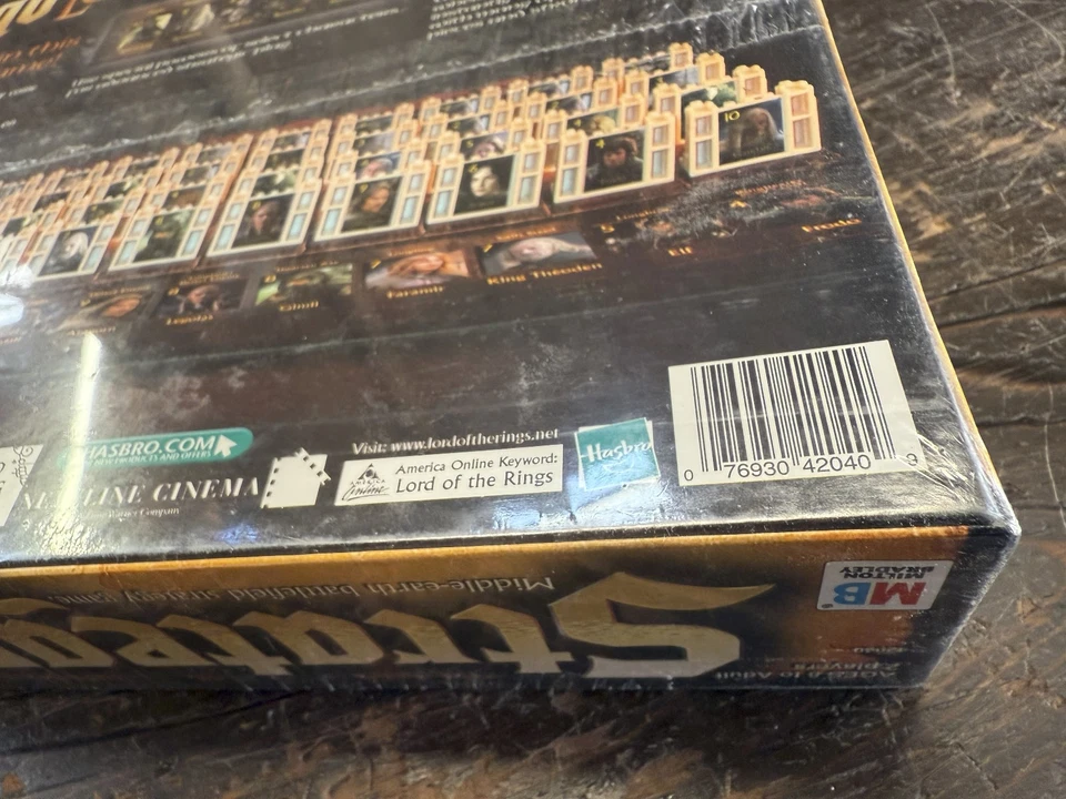 Stratego Lord of the Rings Trilogy Edition SEALED BRAND NEW GAME 07930420409 - Image 3 of 3