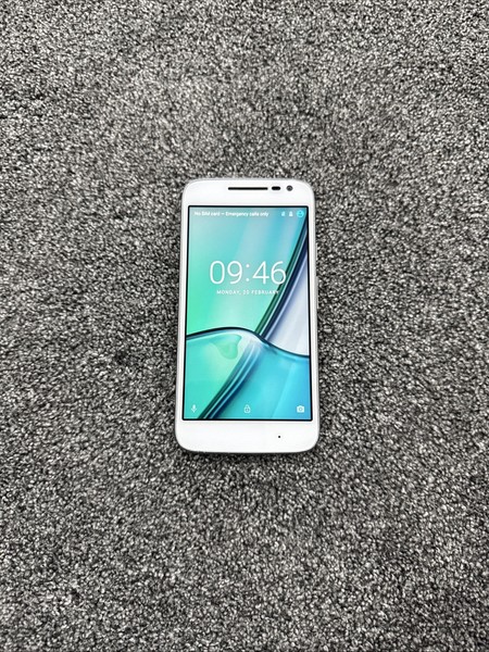 Smartphone Motorola Moto G Play 4ta Generación XT1604 16GB Blanco Desbloqueado Barato Android