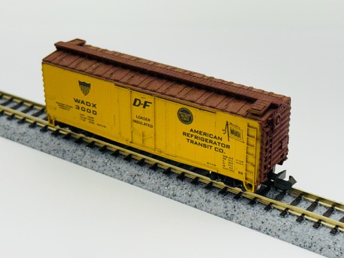 ATLAS #3326 Spur N 40' Plug Door Boxcar Rolling Stock - American Refrigerator | Zustand: Used