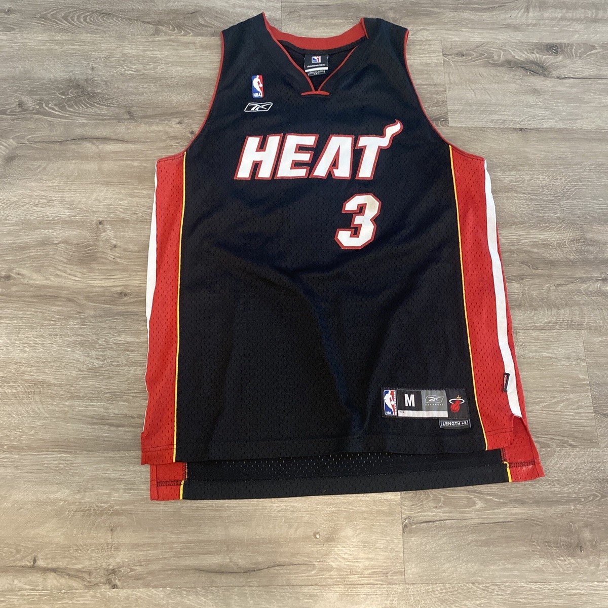 NBA Reebok Miami Heat DWYANE WADE Jersey Sz M Swingman