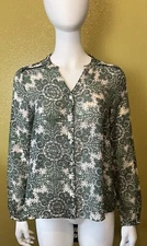 Vakker Lightweight Mandala Floral Blouse V Neck Lace Detail Medium Western Boho