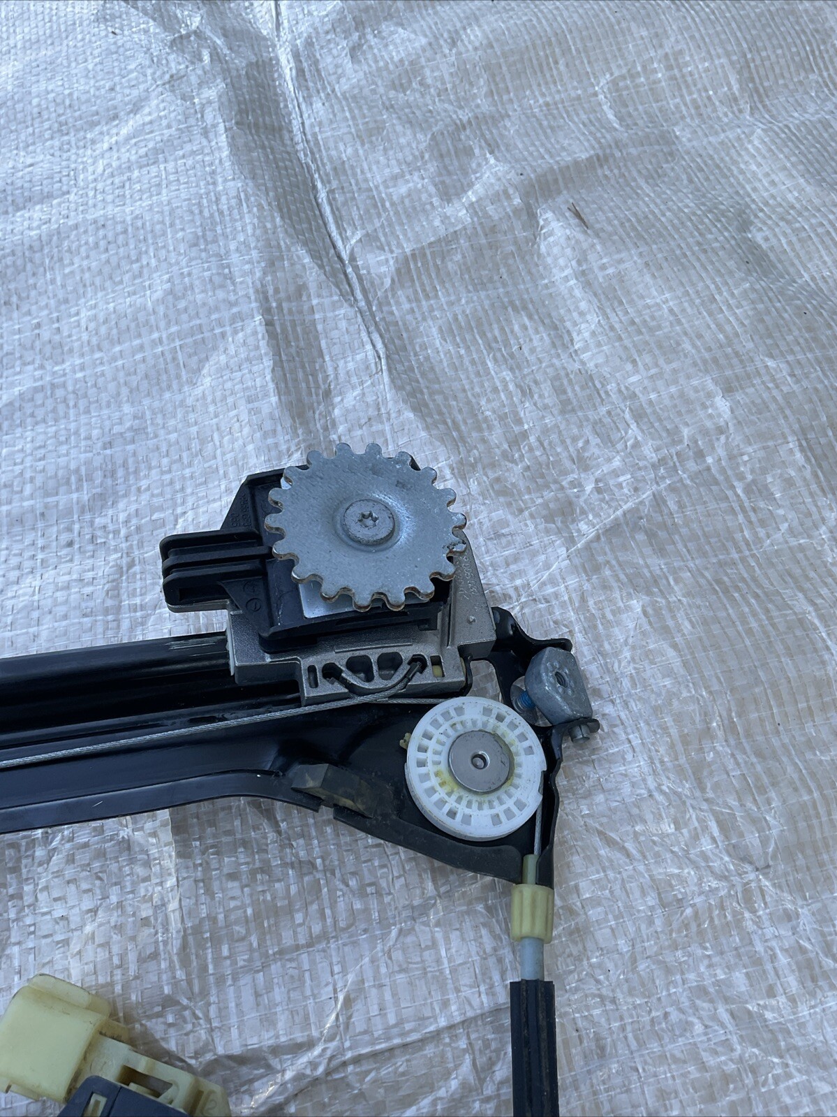 14-22 Maserati Quattroporte M156 Front Right Side Window Regulator Motor OEM 26K