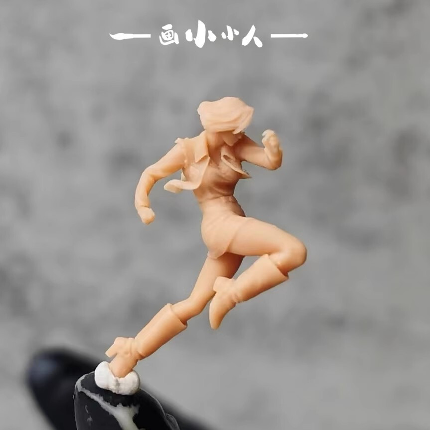 1/43 1/64 Miniature Racing Running Girl Scene Props Figures For Cars Vehicles