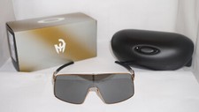 OAKLEY Sunnglasses Sutro TI Patrick Mahomes II Titanium Gold Grey OO6013 05