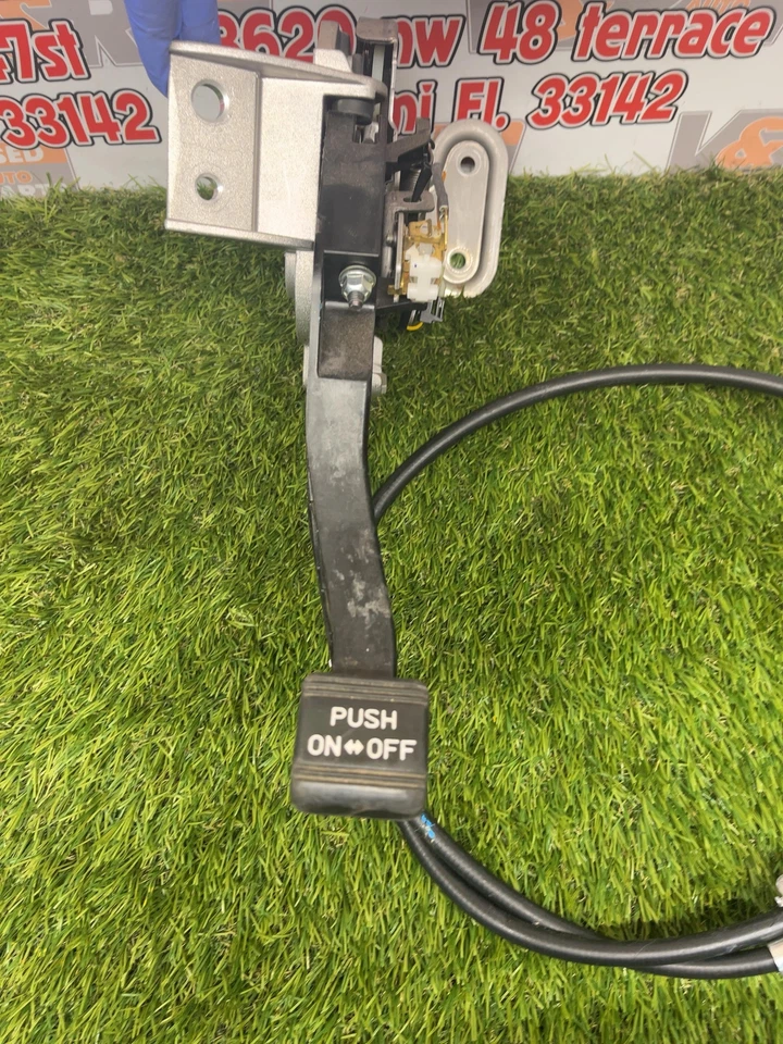 ✅ OEM 2017 HYUNDAI SONATA Brake Pedal Parking Brake Pedal - Image 3 of 4