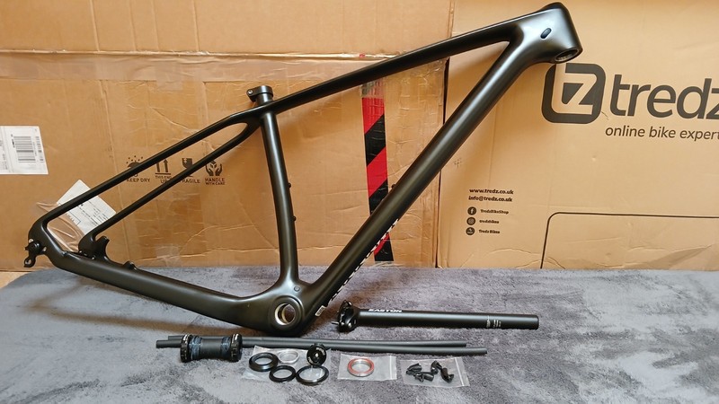 Thrust BR-MF01 29er Boost Carbon Frameset, Medium/17"