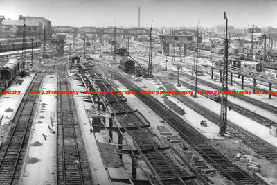 F020540 Zerstörter Münchner Hauptbahnhof Eisenbahn Gleise Deutschland 1945 2.WK
