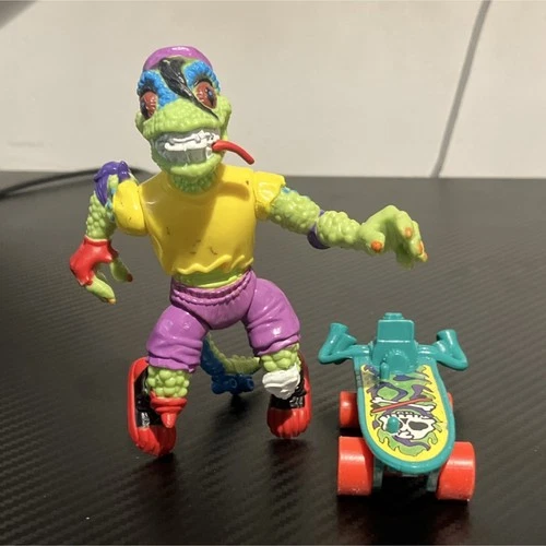 Vintage 1990 TMNT Teenage Mutant Ninja Turtles Mondo Gecko playmates Used Figure
