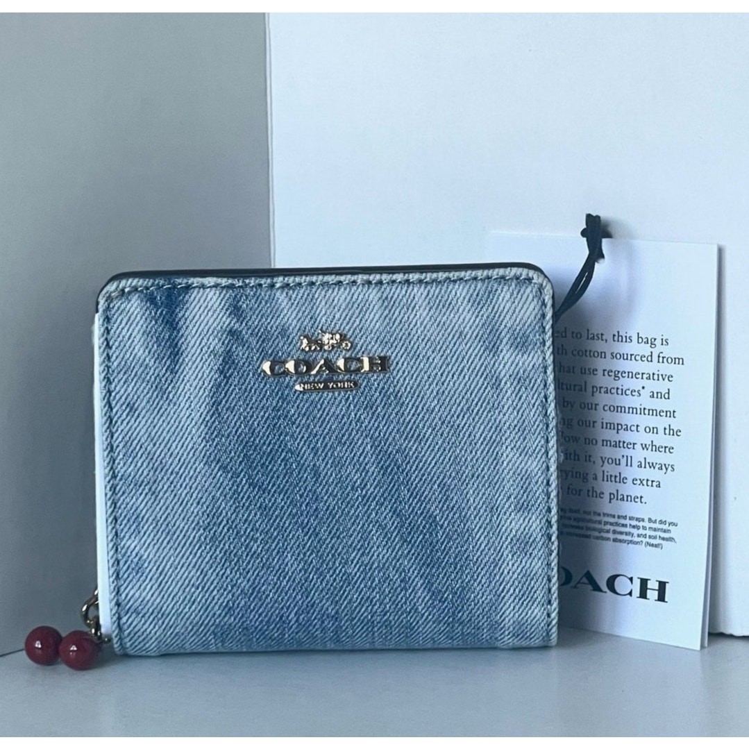 【Coach】スナップ ウォレット・ラブド デニム・チャーム　Cheri Coach】スナップ ウォレット・ラブド デニム・チャーム Cheri Coach