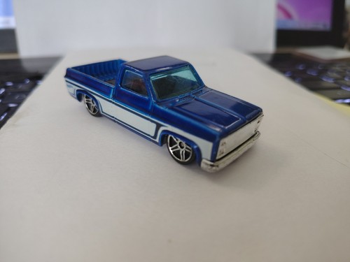 1983 Chevy Silverado Manufactured In 2007 Nice Colors And Low Stance