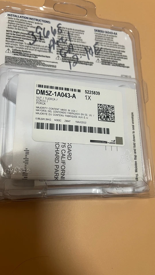 Juego de bloqueo de rueda antirrobo genuino OEM Ford Lincoln cromado DM5Z1A043A Foto 2 de 2