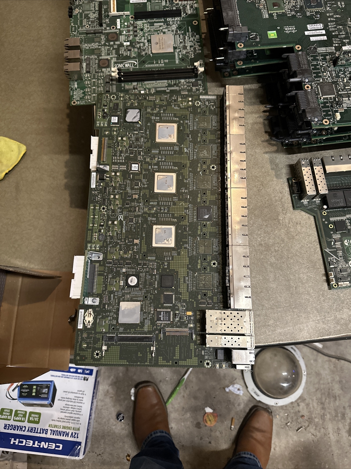 41 Lbs Motherboards For Scrap, Recycling, Gold Recovery, Or Precious