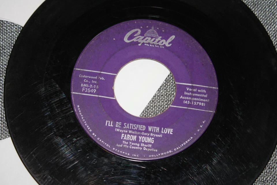 Faron Young – I’ll Be Satisfied With Love / Turn Her Down 7” 45 RPM Vinyl Record Foto 4 de 4