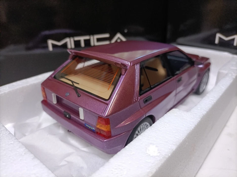 Lancia Delta Evo II 1979 Mitica 1/18 Foto 3 de 4