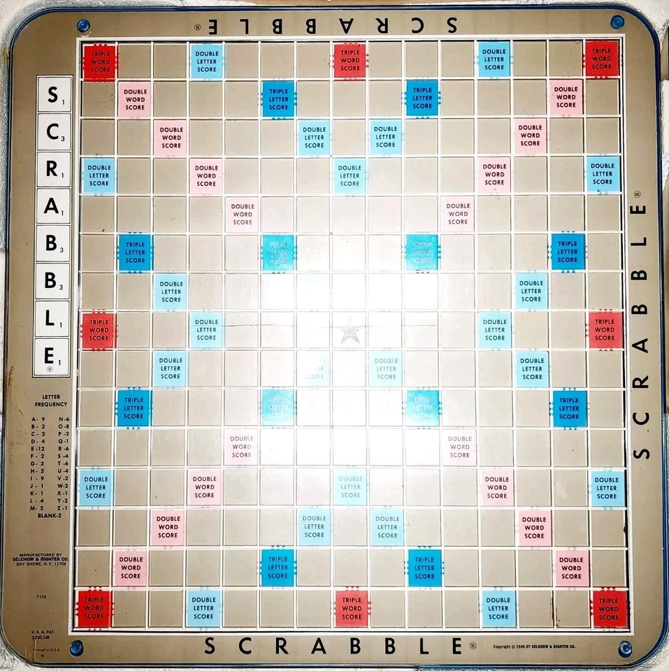 Scrabble Deluxe Edition Rotating Turntable Selchow & Righter Vintage Game 1977  - Image 2 of 4