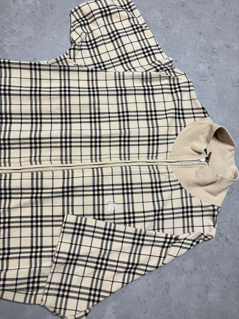 Burberry Zip-up short-sleeved shirt Men's Fashion from Japan