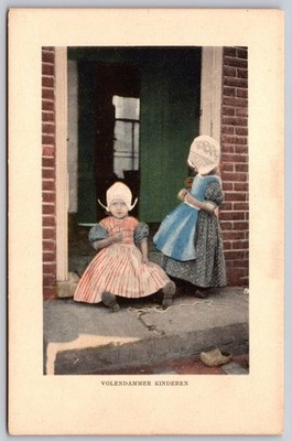 Volendam Children Postcard, Dutch Folk Costume, F.B. den Boer, Early 1900s C394