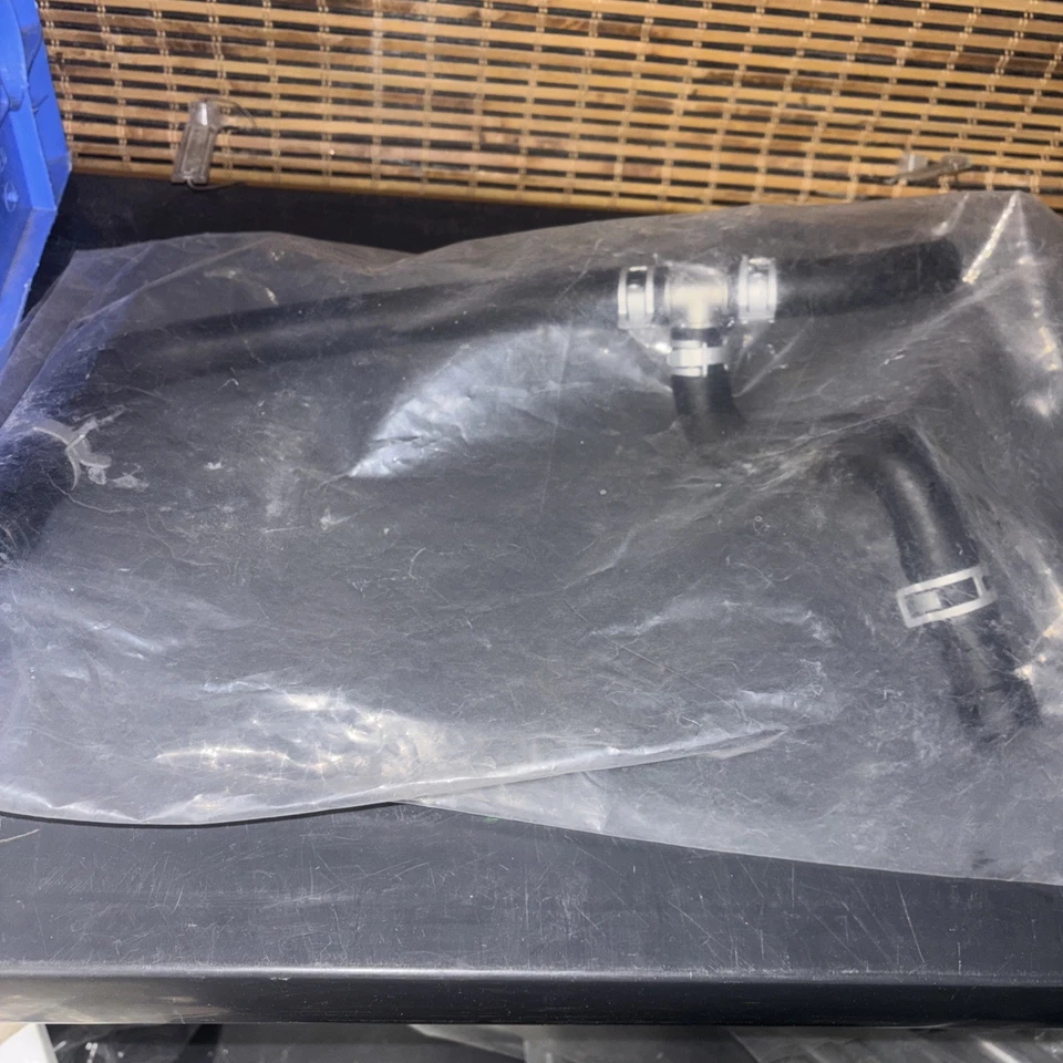 Conjunto de mangueira para aquecedor de motor Dorman 626-562 compatível com modelos Buick Chevrolet GMC - Imagem 2 de 3