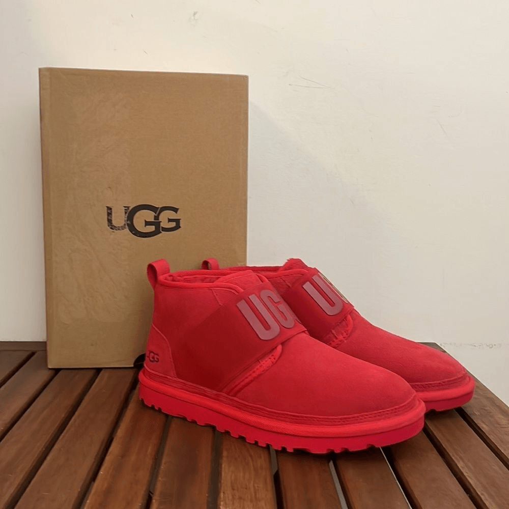UGG Neumel II Graphic Boots in Red for Women Size 7 UK 5 EU 38