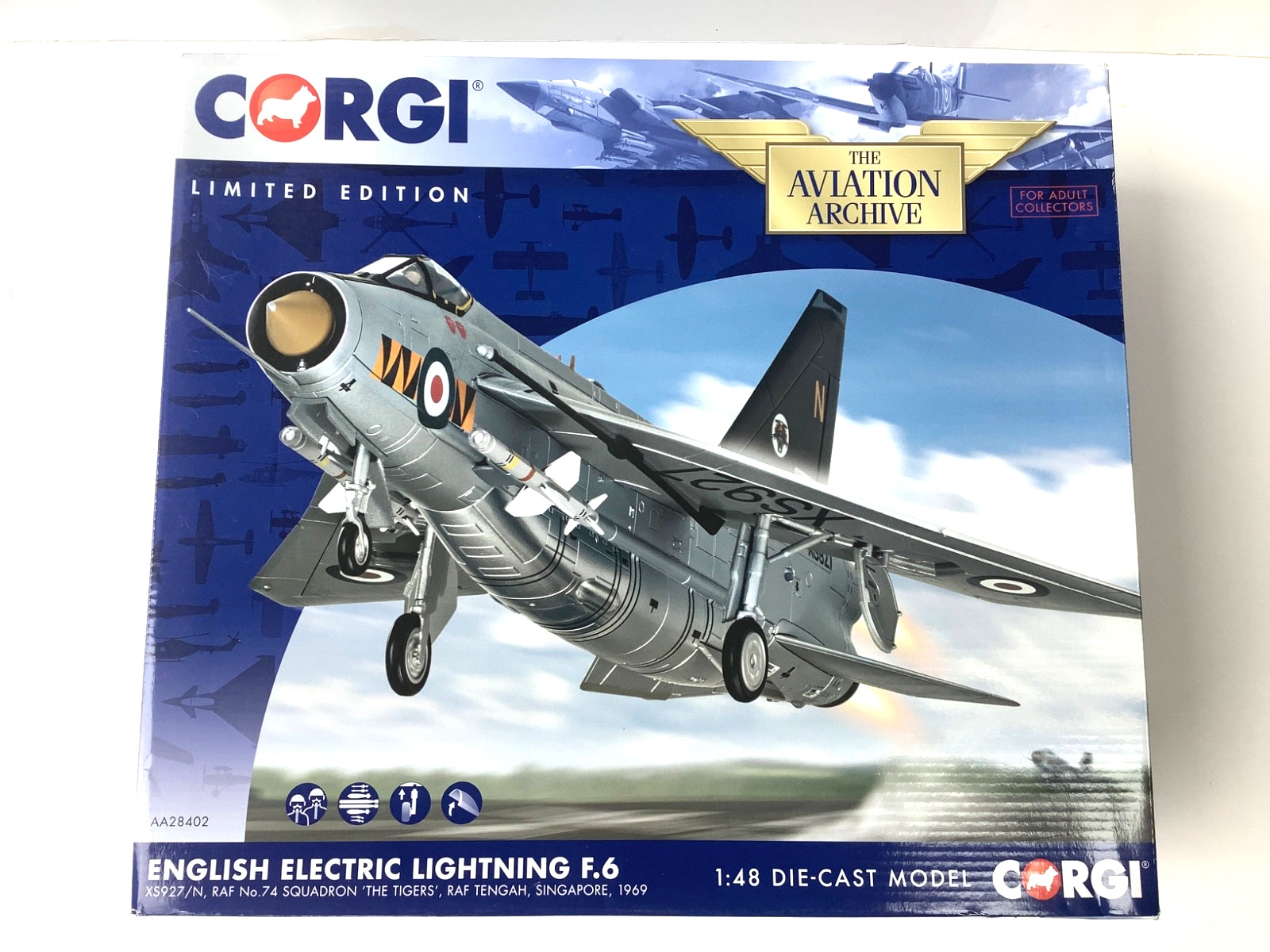 Corgi AA28402 1:48 English Electric Lightning F.6 RAF 74 sqn 'The Tigers'  BNIB