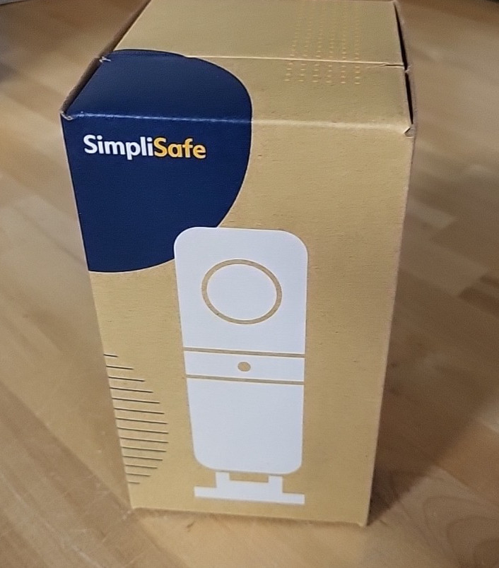 SimpliSafe Smart Alarm Wireless Indoor Security Camera CM006 NEW SEALED!