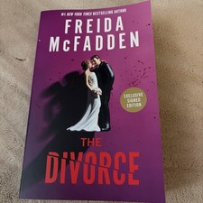 Product Image: Freida McFadden The Divorce SIGNED Autographed Book