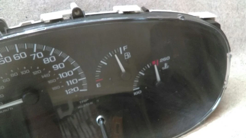 Speedometer Instrument Cluster 09377951 Fits 01-03 CHEVROLET MALIBU F44-182917 - Image 3 of 4