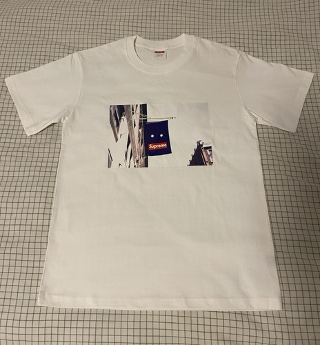 Supreme Mens T-Shirt White Sz S Cotton Graphic Print Logo Short Sleeve Crew Neck