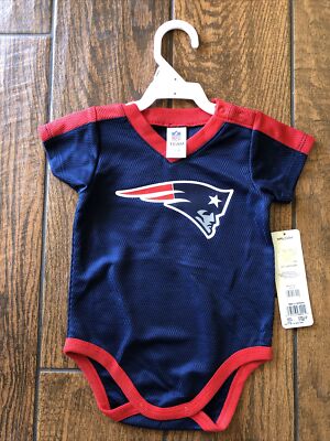 New England Patriots Baby Boy Short Sleeve Bodysuit Size 3-6 Months