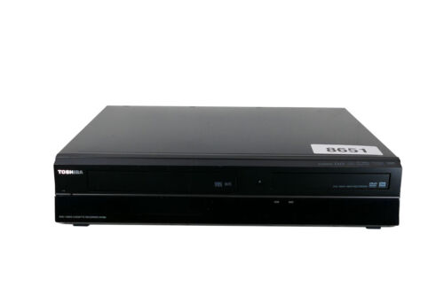 Toshiba DVR80KF | Enregistreur combiné VHS/DVD | PAL & SECAM - Photo 1/2